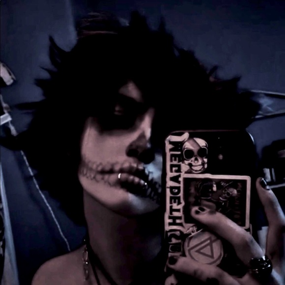 Meet your Posher, Ash - Picture 1 of 1